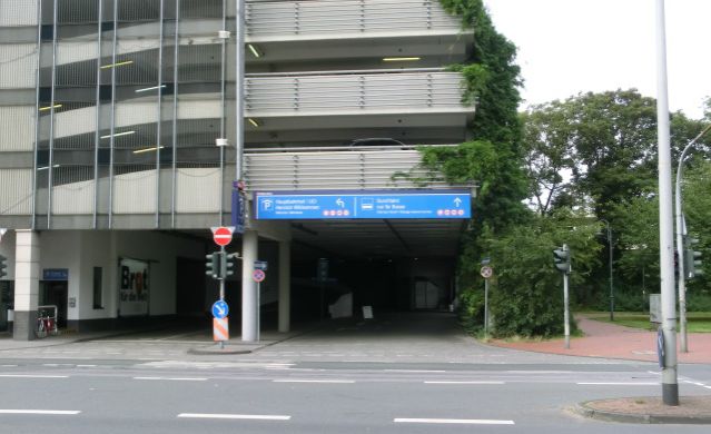 Parkhaus Bahnhof UCI in Duisburg