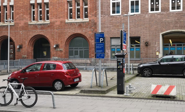 Parkplatz Hühnerposten in Hamburg